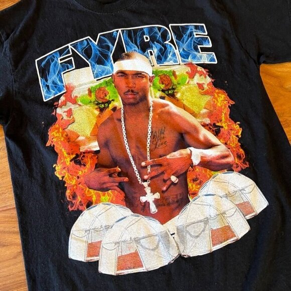 Fyre Festival Ja Rule Black Graphic T-Shirt - Picture 2 of 8